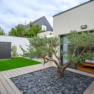 https://la-ptite-vannetaise-petite-maison-au-bord-de-leau-a.inbrittany.com