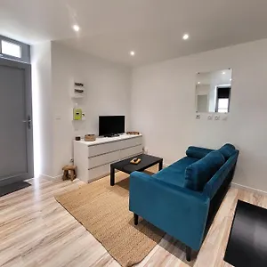 https://appart-t2-plain-pied-hypercentre.hotels-rhonealpes.com